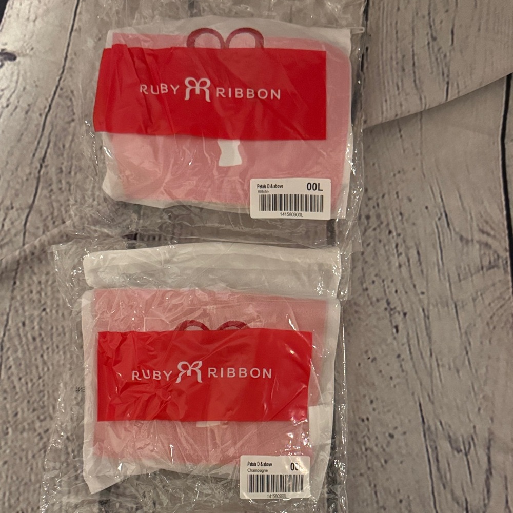 🆕 Ruby Ribbon Champagne Large D & above Petals Set of 2 with laundry bags